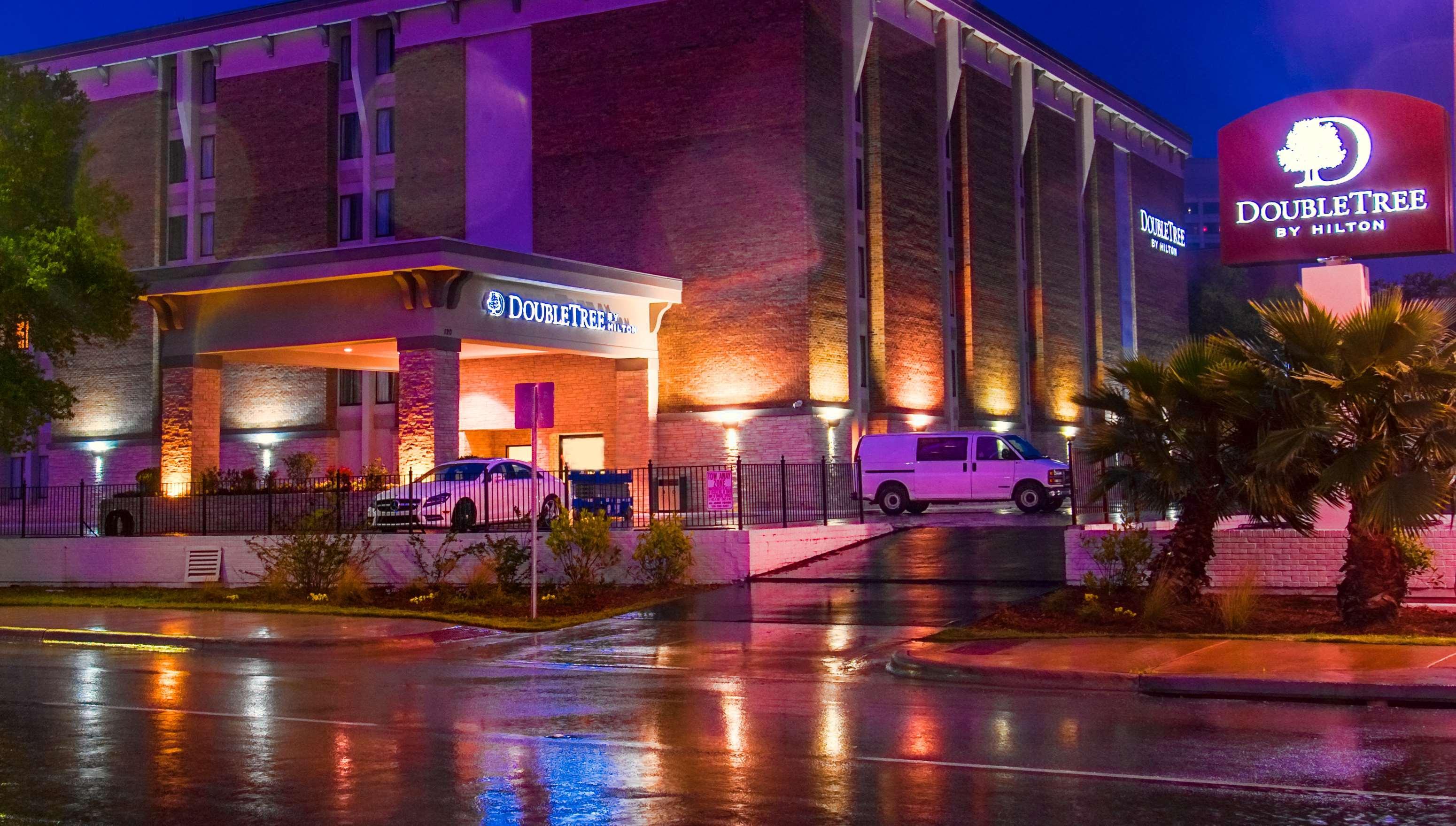 Doubletree By Hilton Downtown Hotel