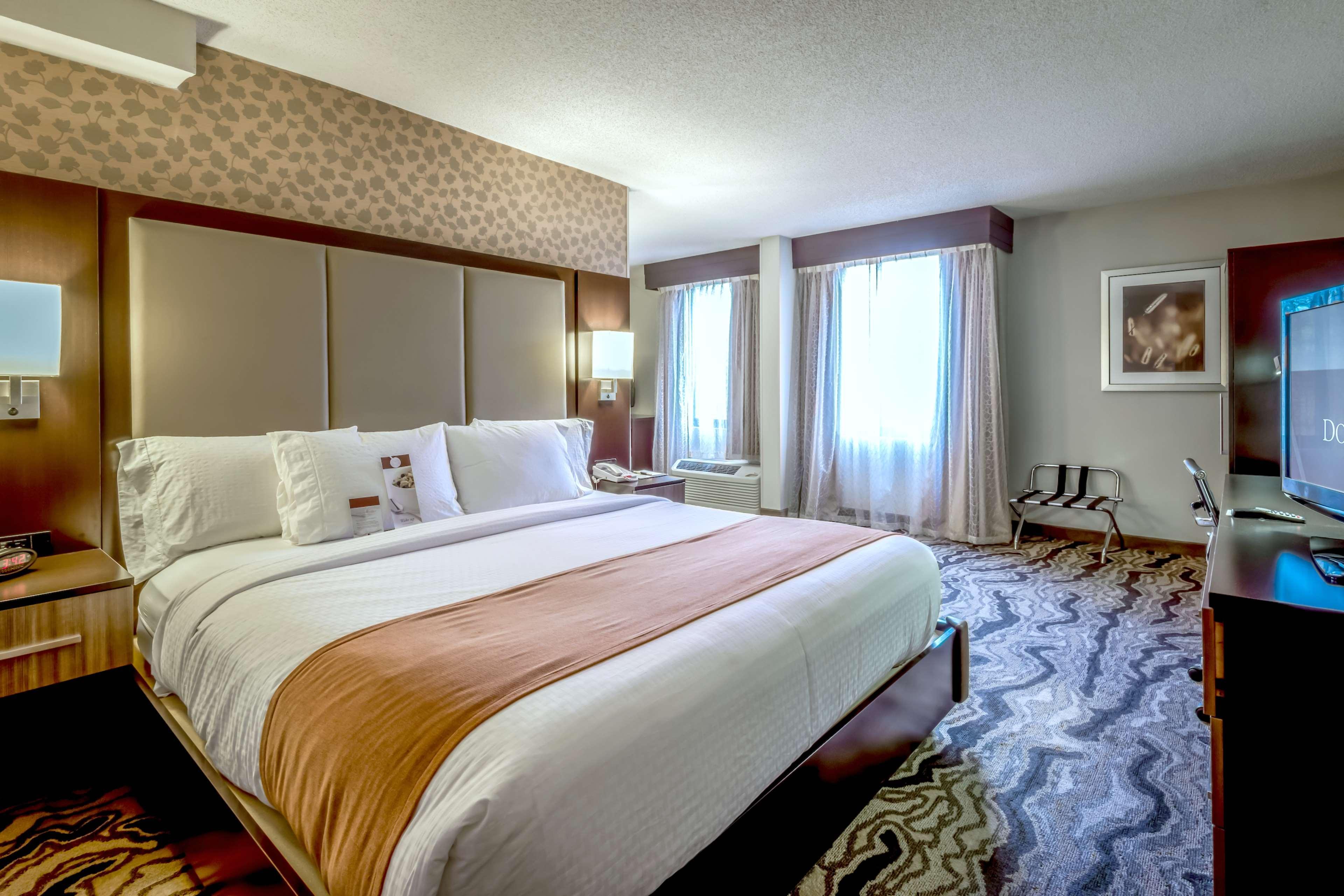 Doubletree By Hilton Downtown Hotel 4*