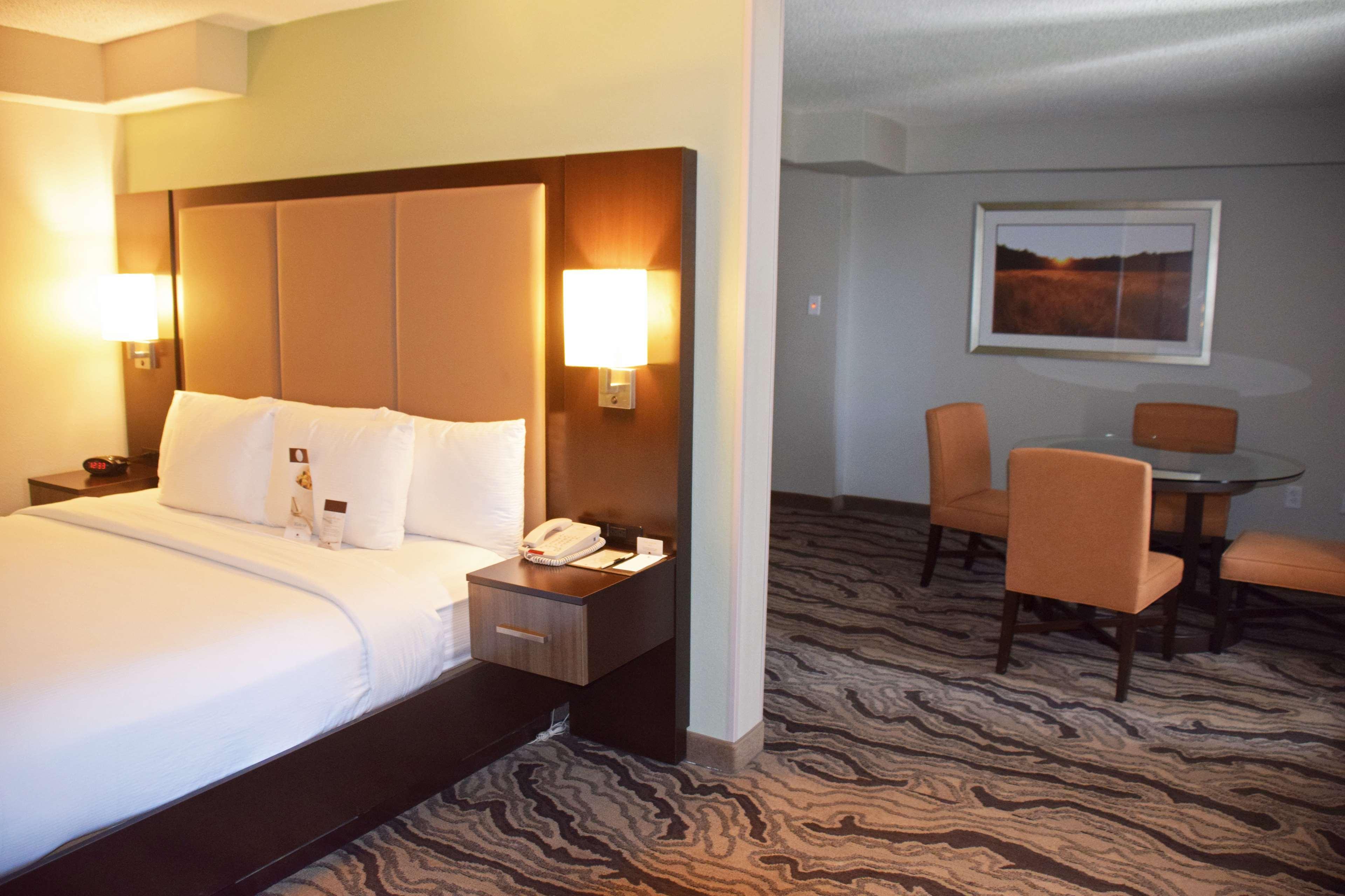 Doubletree By Hilton Downtown 4*
